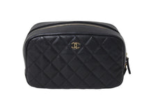 画像をギャラリービューアに読み込む, CHANEL シャネル マトラッセ ココマーク コスメポーチ 29番台 カーフスキン ブラック ゴールド金具 美品 中古 4c069782