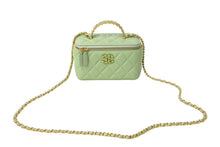 画像をギャラリービューアに読み込む, 新品同様 CHANEL シャネル チェーンショルダーバッグ 2WAYバニティバッグ ココマーク ランダム番台 グリーン系 ラムスキン 中古 4c069796
