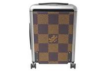 Load image into Gallery viewer, 新品未使用 ルイヴィトン NIGO LOUIS VUITTON N20019 ホライゾン キャリーケース 55 LV MADE 中古 4c069800