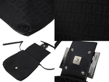画像をギャラリービューアに読み込む, FENDI フェンディ ズッカ柄 ショルダーバッグ 2288-8BT127-JQ5-079 キャンバス レザー ブラック シルバー金具 美品 中古 4c069818