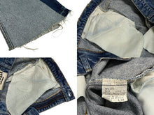 Load image into Gallery viewer, GUITARBOYARCHIVE ギターボーイアーカイブ デニムパンツ サイズ1 W32×L34 Levi's ドッキング リメイク ブルー コットン 良品 中古 4c069855