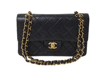 画像をギャラリービューアに読み込む, CHANEL シャネル チェーンショルダーバッグ Wフラップ マトラッセ23 ラムスキン 3番台 ブラック ゴールド 美品 中古 4c069887