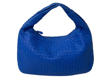 Load image into Gallery viewer, 極美品 BOTTEGA VENETA ボッテガヴェネタ ワンショルダーバッグ イントレチャート B02196918W レザー ブルー 中古 4c069893