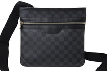 画像をギャラリービューアに読み込む, LOUIS VUITTON ルイヴィトン ショルダーバッグ メッセンジャー N58028 トマス ダミエグラフィット ブラック シルバー 美品 中古 4c069911