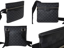 画像をギャラリービューアに読み込む, LOUIS VUITTON ルイヴィトン ショルダーバッグ メッセンジャー N58028 トマス ダミエグラフィット ブラック シルバー 美品 中古 4c069911