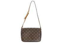 Load image into Gallery viewer, LOUIS VUITTON ルイヴィトン モノグラム ミュゼットタンゴ ショルダーバッグ M51388 ロゴ 斜め掛け 鞄 ゴールド金具 美品 中古 4c069914