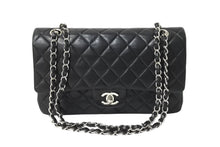 画像をギャラリービューアに読み込む, CHANEL シャネル マトラッセ25 Wチェーンショルダーバッグ Wフラップ ココマーク 8番台 ラムスキン ブラック シルバー金具 美品 中古 4c069915