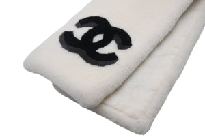 CHANEL Chanel Shearling Muffler Brand Logo Made in Italy Shearling Cashmere White Black Gray Good Condition Used 4c070055