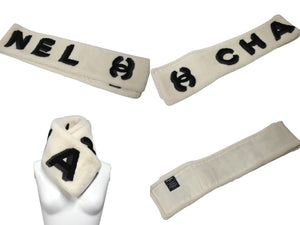 CHANEL Chanel Shearling Muffler Brand Logo Made in Italy Shearling Cashmere White Black Gray Good Condition Used 4c070055