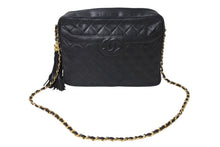 画像をギャラリービューアに読み込む, CHANEL シャネル チェーンショルダーバッグ ココマーク 2番台 フリンジ ラムスキン ブラック ゴールド金具 美品 中古 4c070105