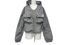 Load image into Gallery viewer, MIUMIU ミュウミュウ TELA TEC JACKET テラテック アノラックジャケット サイズ42 グレー リサイクルポリエステル 美品 中古 4c070118