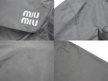 Load image into Gallery viewer, MIUMIU ミュウミュウ TELA TEC JACKET テラテック アノラックジャケット サイズ42 グレー リサイクルポリエステル 美品 中古 4c070118