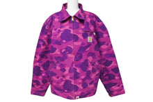 Load image into Gallery viewer, A BATHING APE × CARHARTT アベイシングエイプ カーハート デトロイトジャケット パープル サイズL 美品 中古 4c070119