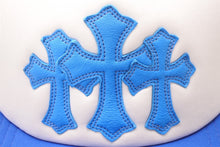 画像をギャラリービューアに読み込む, 新品未使用 CHROME HEARTS クロムハーツ トラッカーキャップ CHクロスパッチ ONE SIZE メッシュ ブルー ホワイト シルバー925 中古 4c070147