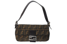 画像をギャラリービューアに読み込む, FENDI フェンディ マンマバケット ワンショルダーバッグ 26424 ズッカ柄 コットンキャンバス レザー シルバー金具 美品 中古 4c070166