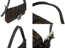 画像をギャラリービューアに読み込む, FENDI フェンディ マンマバケット ワンショルダーバッグ 26424 ズッカ柄 コットンキャンバス レザー シルバー金具 美品 中古 4c070176