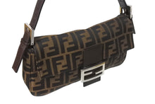 Load image into Gallery viewer, FENDI フェンディ マンマバケット ワンショルダーバッグ 26424 ズッカ柄 コットンキャンバス レザー シルバー金具 美品 中古 4c070201