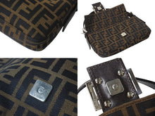 Load image into Gallery viewer, FENDI フェンディ マンマバケット ワンショルダーバッグ 26424 ズッカ柄 コットンキャンバス レザー シルバー金具 美品 中古 4c070201