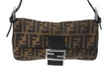 画像をギャラリービューアに読み込む, FENDI フェンディ マンマバケット ワンショルダーバッグ 26424 ズッカ柄 コットンキャンバス レザー シルバー金具 美品 中古 4c070202