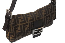 画像をギャラリービューアに読み込む, FENDI フェンディ マンマバケット ワンショルダーバッグ 26424 ズッカ柄 コットンキャンバス レザー シルバー金具 美品 中古 4c070202