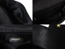 Load image into Gallery viewer, CHANEL シャネル デカココ チェーントートバッグ 3番台 イタリア製 キャビアスキン ブラック ゴールド金具 美品 中古 4c070219