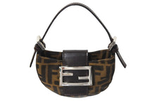 画像をギャラリービューアに読み込む, 極美品 FENDI フェンディ ズッカ ミニポーチ ワンショルダーバッグ型 イタリア製 キャンバス レザー ブラウン シルバー金具 中古 4c070233