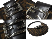 画像をギャラリービューアに読み込む, 極美品 FENDI フェンディ ズッカ ミニポーチ ワンショルダーバッグ型 イタリア製 キャンバス レザー ブラウン シルバー金具 中古 4c070233