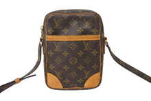 画像をギャラリービューアに読み込む, LOUIS VUITTON ルイヴィトン モノグラム ダヌーブ ショルダーバッグ M45266 ゴールド金具 ロゴ 良品 中古 4c070259