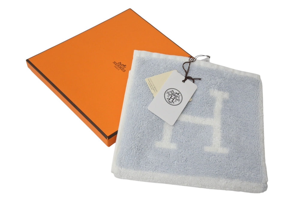 New Unused HERMES Avalon Hand Towel Made in France Cotton Blue White Used 4c070280