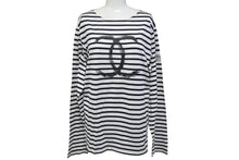 画像をギャラリービューアに読み込む, CHANEL シャネル 長袖Ｔシャツ C07811W04206 サイズM 2008年 クリスマス限定 ココマーク ボーダー ホワイト 美品 中古 4c070293