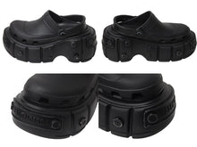 Load image into Gallery viewer, BALENCIAGA バレンシアガ HARDCROCS ミュール ハードクロックス サンダル ブラック 687397 美品 中古 4c070303