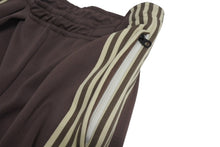 Load image into Gallery viewer, 新品未使用 KAPITAL キャピタル スウェット スタントマンウーマン スーパーバギーバナーストライプ パンツ コットン K2410LP073 中古 4c070339