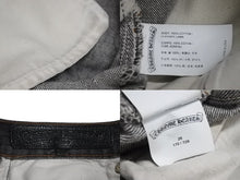 画像をギャラリービューアに読み込む, CHROME HEARTS クロムハーツ LEVI'S リーバイス クロスパッチ ウォッシュドデニムパンツ ブラック系 サイズ26 美品 中古 4c070348