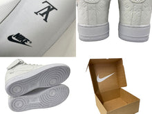 Load image into Gallery viewer, 新品同様 LOUIS VUITTON × NIKE ルイヴィトン ナイキ Air Force 1 Mid エアフォース1ミッド スニーカー 1A9V90 サイズ8 1/2 中古 4c070382