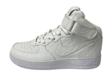 Load image into Gallery viewer, 新品同様 LOUIS VUITTON × NIKE ルイヴィトン ナイキ Air Force 1 Mid エアフォース1ミッド スニーカー 1A9V90 サイズ8 1/2 中古 4c070382