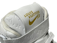 Load image into Gallery viewer, 新品同様 LOUIS VUITTON × NIKE ルイヴィトン ナイキ Air Force 1 Mid エアフォース1ミッド スニーカー 1A9V90 サイズ8 1/2 中古 4c070382