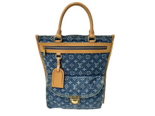 Load image into Gallery viewer, LOUIS VUITTON ルイヴィトン モノグラムデニム フラット ショッパー トートバッグ M95018 ブルー ロゴ 鞄 ゴールド金具 美品 中古 4c070417