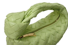 画像をギャラリービューアに読み込む, 極美品 BOTTEGA VENETA ボッテガヴェネタ ジョディ ミニ ハンドバッグ イントレチャート レザー ライトグリーン 中古 4c070424