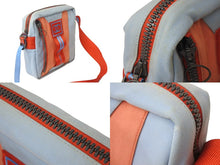 画像をギャラリービューアに読み込む, CHANEL シャネル スポーツライン ショルダーバッグ 7番台 ココマーク ナイロンキャンバス ブルー レッド 良品 中古 4c070463