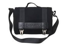 Load image into Gallery viewer, 極美品 CHANEL シャネル ショルダーバッグ A26169 スポーツライン 9番台 ココマーク キャンバス レザー フェルト シルバー金具 中古 4c070503