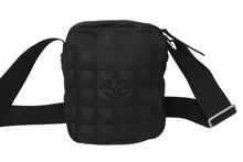 画像をギャラリービューアに読み込む, 極美品 CHANEL シャネル ニュートラベルライン ショルダーバッグ A30913 10番台 ココマーク ブラック ブラウン ナイロンキャンバス 中古 4c070504