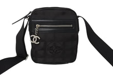 画像をギャラリービューアに読み込む, 極美品 CHANEL シャネル ニュートラベルライン ショルダーバッグ A30913 10番台 ココマーク ブラック ブラウン ナイロンキャンバス 中古 4c070504