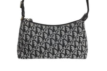 Load image into Gallery viewer, Christian Dior クリスチャンディオール ワンショルダーバッグ トロッター PZ0092 キャンバス レザー ブラック グレー 美品 中古 4c070523