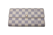 Load image into Gallery viewer, LOUIS VUITTON ルイヴィトン ポルトフォイユ サラ ダミエアズール 財布 長財布 N61735 ベージュ 美品 中古 4c070609