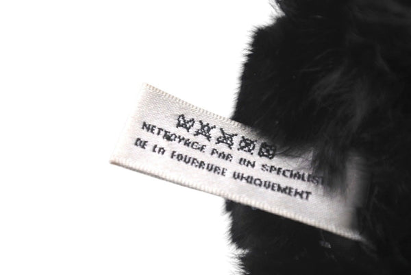 極美品 CHANEL シャネル ココマーク リアルファー リストバンド ファーバングル フランス ラパン ブラック ホワイト 中古 4c070626