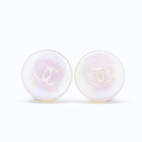 CHANEL シャネル ココマーク イヤリング 重量約3.69g 00C刻印 樹脂系 乳白色 ピンク オーロラ メタル シルバー 両耳用 美品 中古 4c062002
