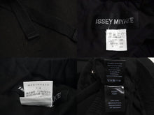 Load image into Gallery viewer, ISSEY MIYAKE イッセイミヤケ パンツ ME61FF213 ブラック 黒 テンセル リネン サイズ1-2 美品 中古 4c070830