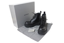 Load image into Gallery viewer, BALENCIAGA バレンシアガ ストライク レースアップ アンクル ブーツ ブラック レザー 590974 ロゴ 靴 サイズ40 美品 中古 4c070862