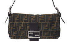画像をギャラリービューアに読み込む, FENDI フェンディ マンマバケット ワンショルダーバッグ ズッカ柄 コットンキャンバス レザー シルバー金具 ブラウン 美品 中古 4c075874