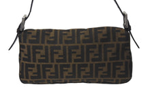 画像をギャラリービューアに読み込む, FENDI フェンディ マンマバケット ワンショルダーバッグ ズッカ柄 コットンキャンバス レザー シルバー金具 ブラウン 美品 中古 4c075874